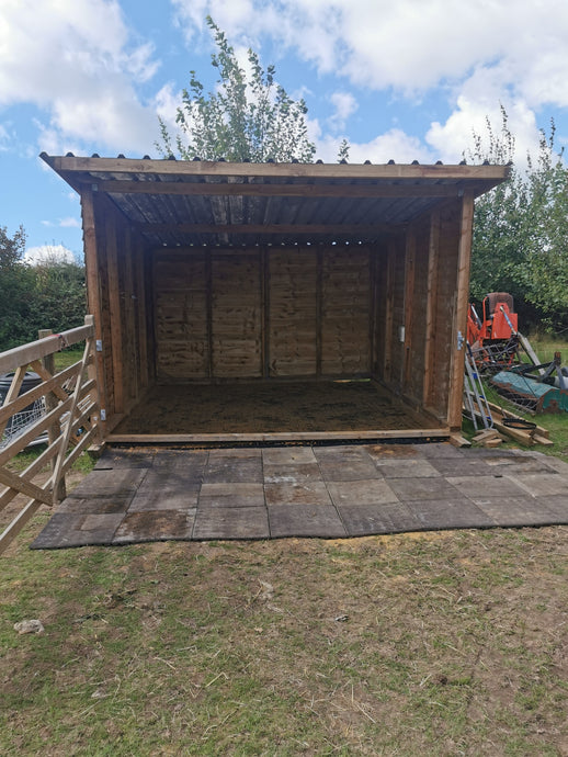 Bases for field shelters for horses using IBRAN-X